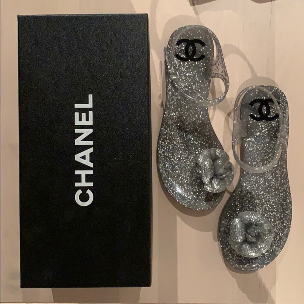 Chanel Dark Silver Thong Sandals size 36